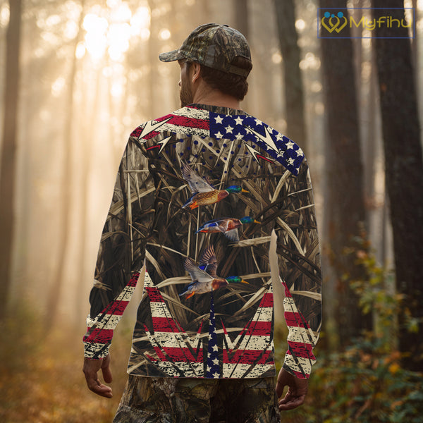 Beautiful Mallard Duck Hunting Waterfowl Camouflage Shirt with US Flag Duck Hunting Season NHT122