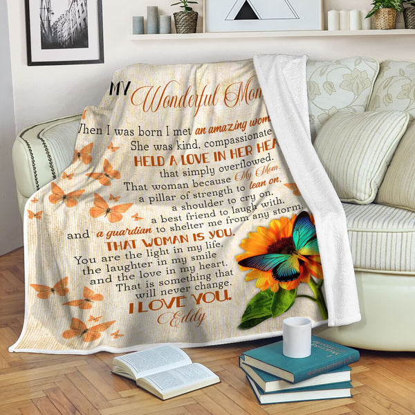 Personalized Blanket To My Wonderful Mom Butterfly Fleece Gratitude Blanket for Mom from Daughter Son Mom Christmas Present Mom Blanket for Mother's Day Birthday Thanksgiving - JB253