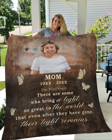 Memorial Blanket - In Memory Their Light Remains Personalized Memorial Gift Sympathy Gift for Loss of Loved One Father Mother Grieving Gift Remembrance Fleece Blanket - JB287