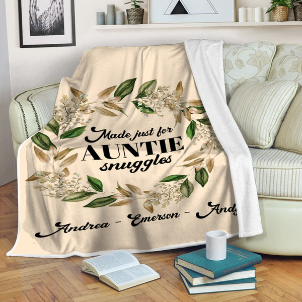 Custom Aunt Blanket| Made Just For Auntie Snuggles Fleece Blanket| Personalized Blanket for Aunt from Niece Nephew| Thoughtful Gift for Aunt Birthday Christmas Mother's Day| JB217