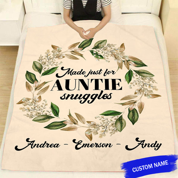 Custom Aunt Blanket| Made Just For Auntie Snuggles Fleece Blanket| Personalized Blanket for Aunt from Niece Nephew| Thoughtful Gift for Aunt Birthday Christmas Mother's Day| JB217